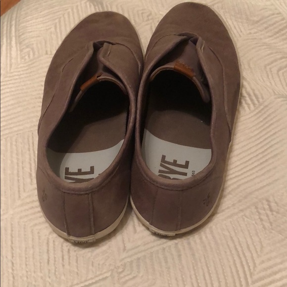 Frye sneaker slip ons! - Picture 2 of 5